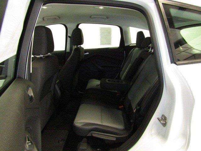 Ford C-Max Hybrid 2016 photo 23